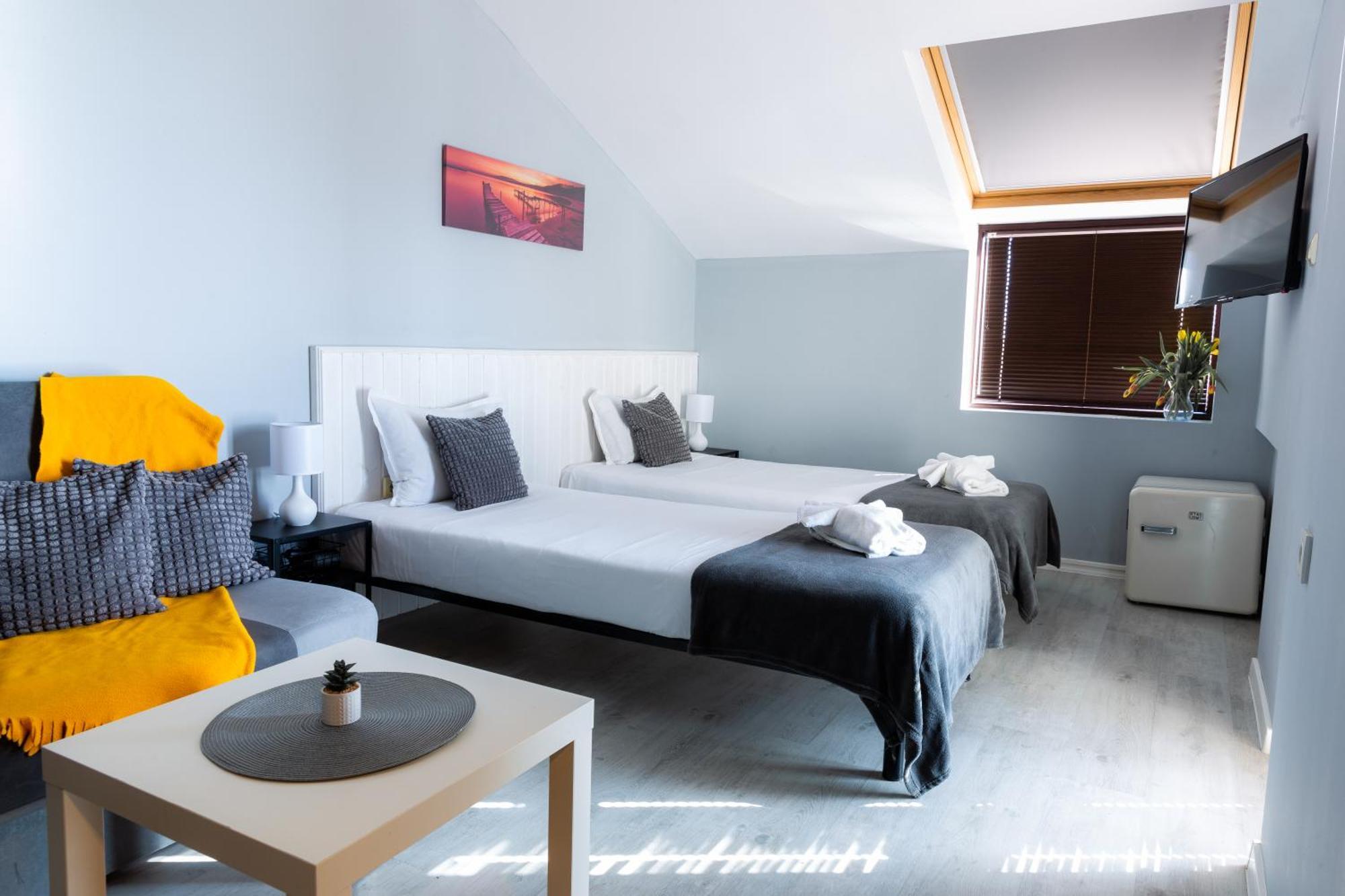 La Piazza Hotel Shumen Exterior photo